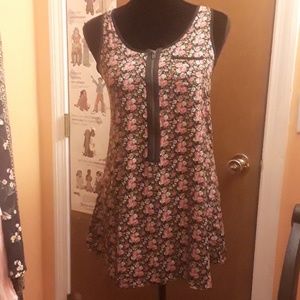 Imaginary Voyage wms floral tank top